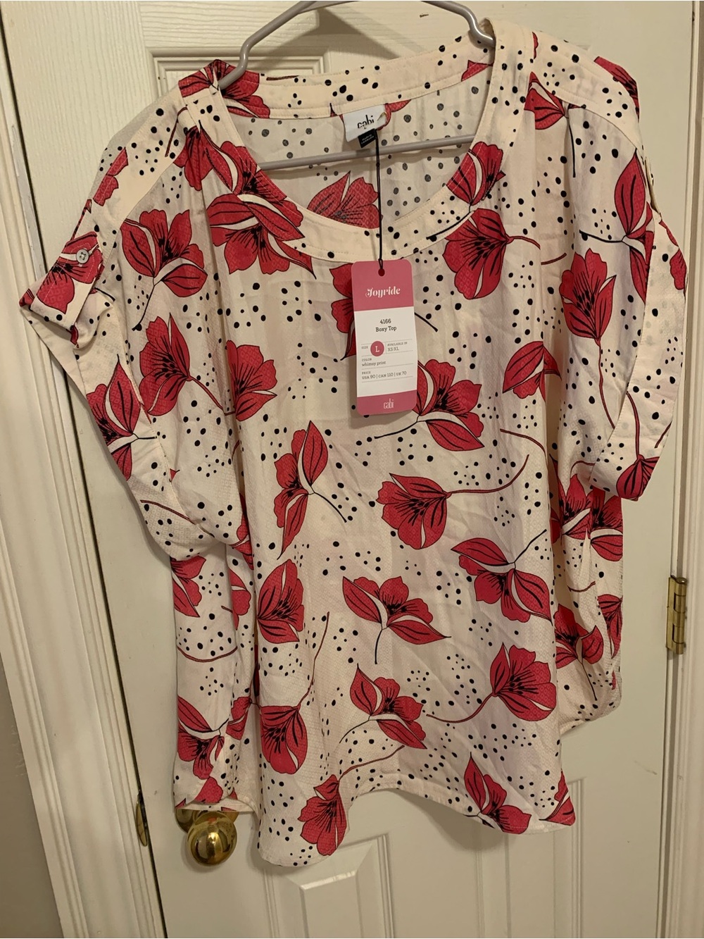 Cabi Polyester Top NWT Poppys and Dots on the Top Body. Cap Sleeves Sz Large